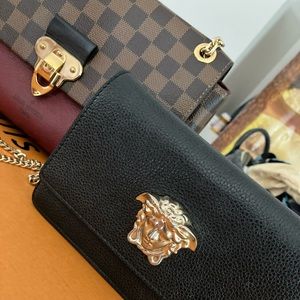 Hi I’m selling my Louis Vuitton and Versace handbags
